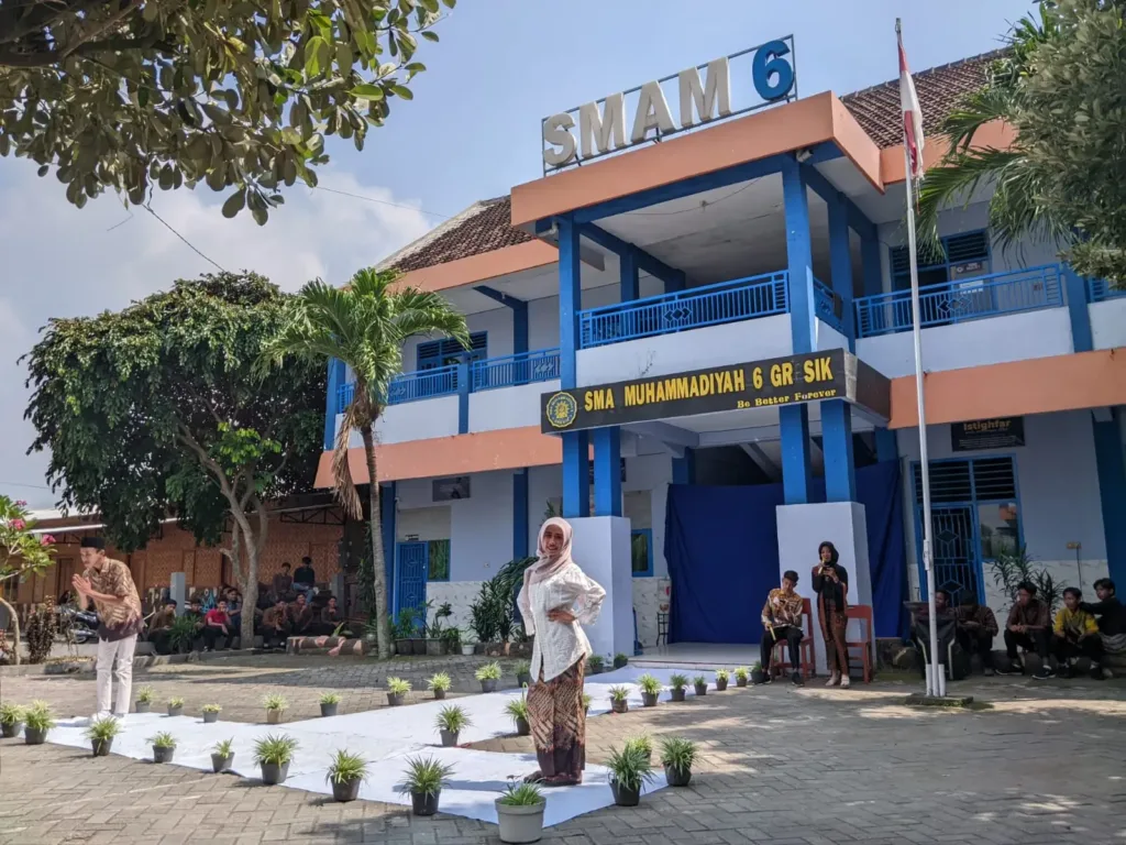 SMA Musix Gresik Adakan Lomba Make Up dan Fashion Show