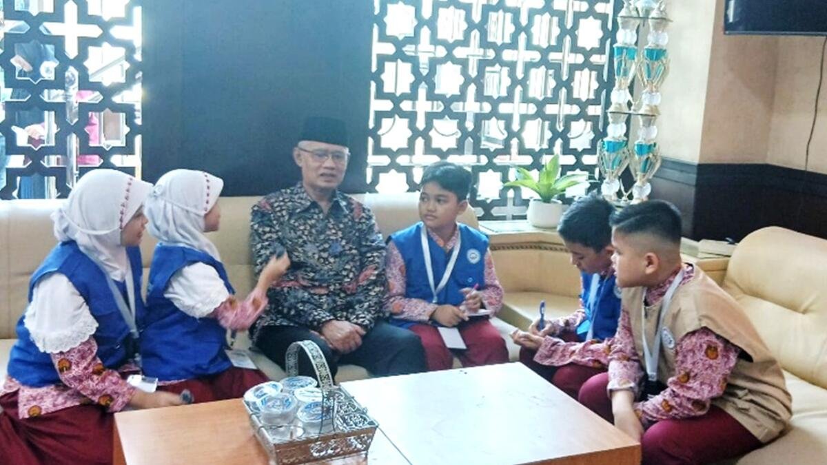 Inspiratif! Siswa SD Muhammadiyah Wawancarai Ketum PP Muhammadiyah