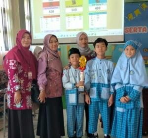 Juarai LCC Surabaya Utara, SD Muhlas Melaju ke Final Tingkat Kota