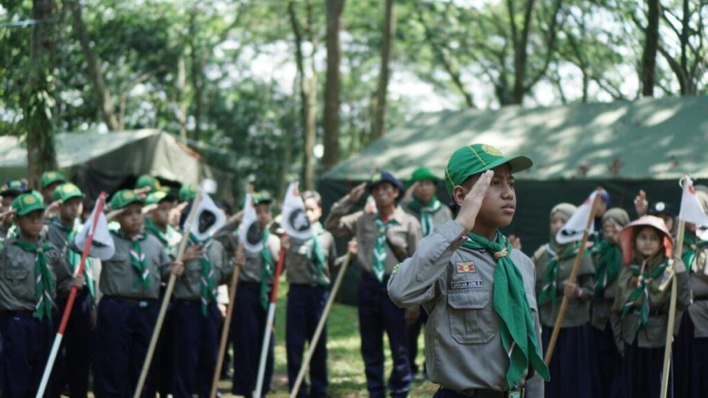HW Camp SD Muhammadiyah 4 Surabaya di Trawas Latih Kemandirian