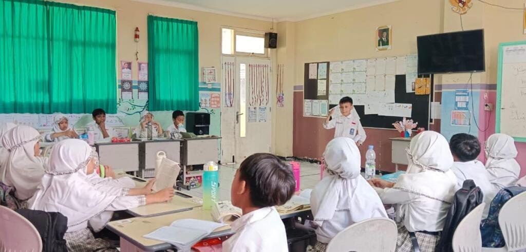 Literasix: Cara Seru Siswa SD Musix Surabaya Bangun Budaya Literasi dan Keberanian