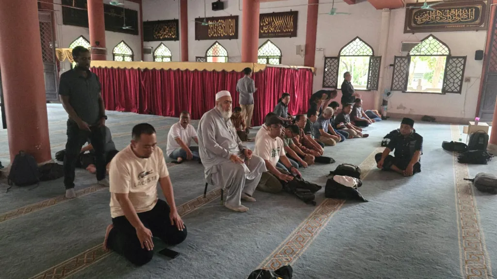 Delegasi PWM Jatim Ziarah di Makam Saad bin Abi Waqqas di Guangzhou