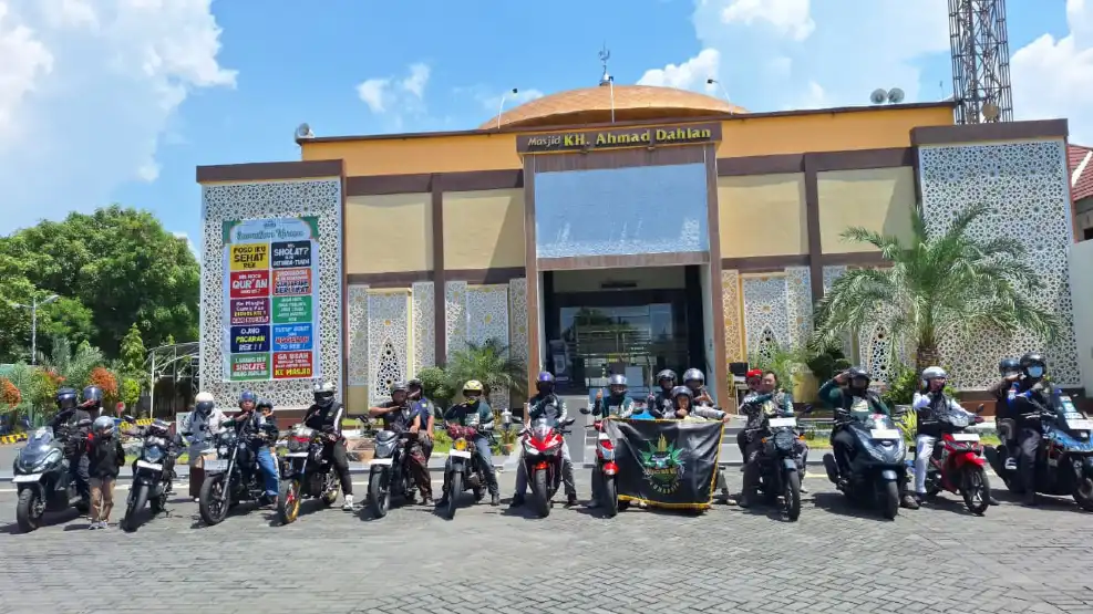 Silaturahmi ke PCM Sidayu: BikersMu Surabaya sebagai Ujung Tombak Syiar Dakwah Aspal