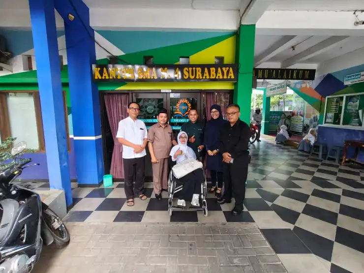 Alumni SMAMIV Raih Prestasi sebagai Guru Besar di Unair