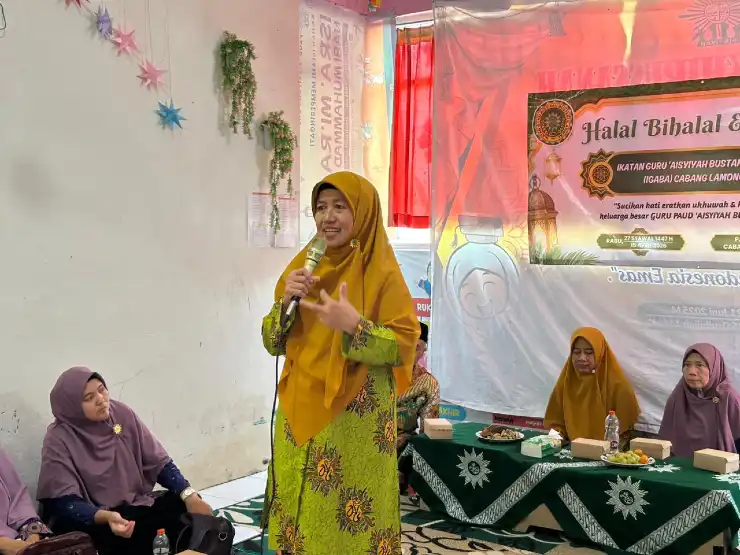 Pesan Hikmah Diyana Mufidati dalam Halalbihalal IGABA Cabang Lamongan