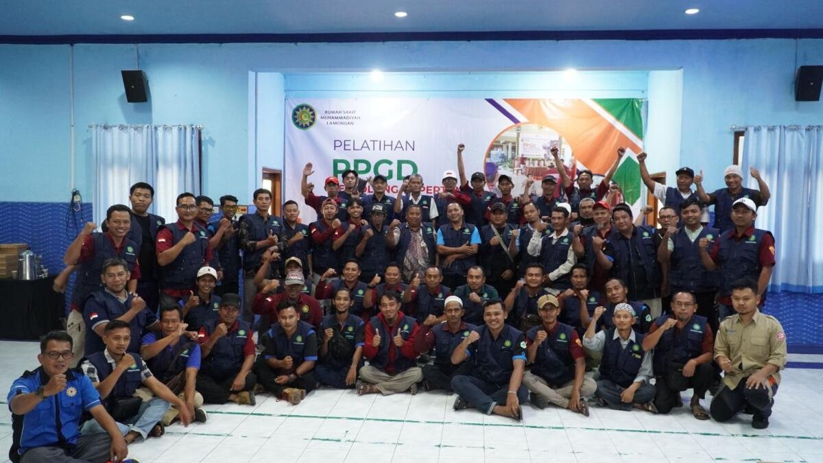 RS Muhammadiyah Lamongan Latih Puluhan Driver Mobil Siaga Tangani Gawat Darurat