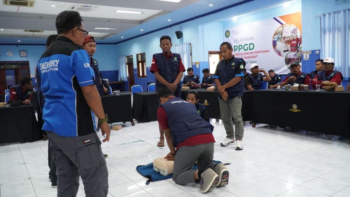 Tingkatkan Keselamatan Pasien, RS Muhammadiyah Lamongan Latih Puluhan Driver Mobil Siaga Tangani Gawat Darurat