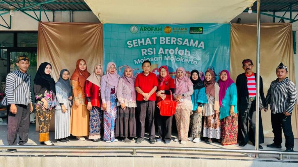 Semarak Hari Kartini, Senam Sehat RSI Arofah Mojosari Disambut Antusias Warga