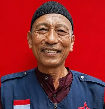 Abdul Wachid: Menyalakan Lilin Pendidikan di Pesisir Labuhan