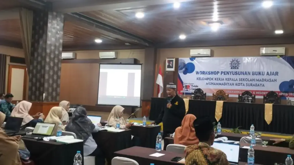 Buku Ajar Berkualitas, Pendidikan Berkelas