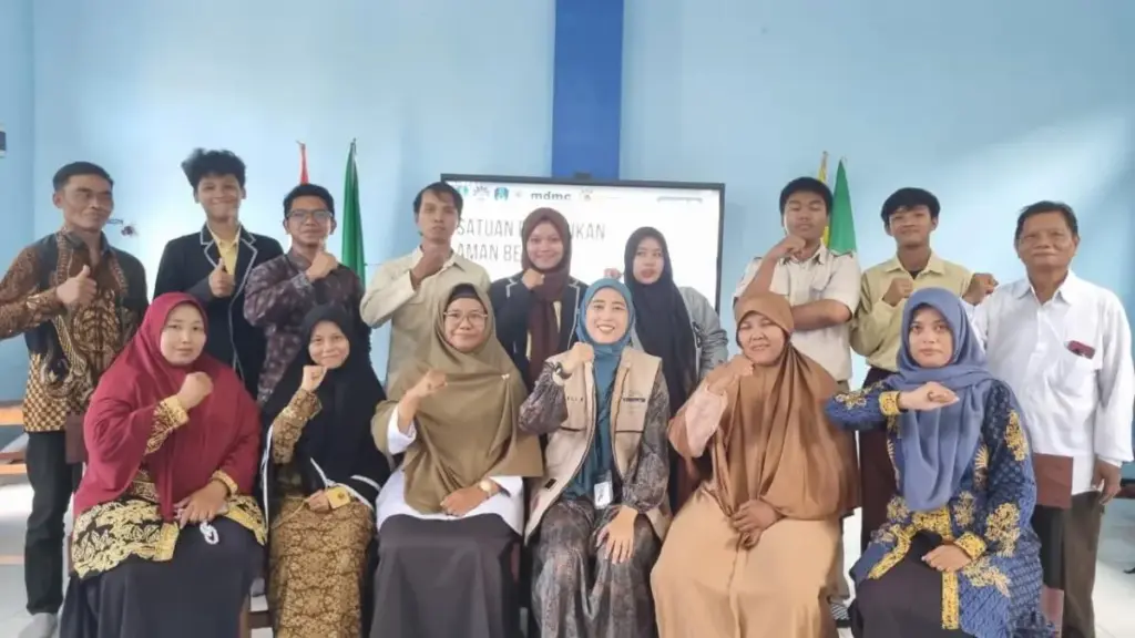 Siaga Bencana : SMA Mutu Banyuwangi Adakan Pelatihan SPAB Gandeng LRB Banyuwangi