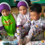 Kelas Inspiratif, 95 Siswa SD Muhammadiyah 1 Krian Belajar Membuat Sushi Bersama Wali Murid