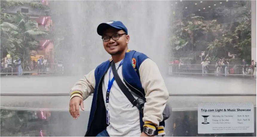 Menua dengan Cahaya Kebijaksanaan