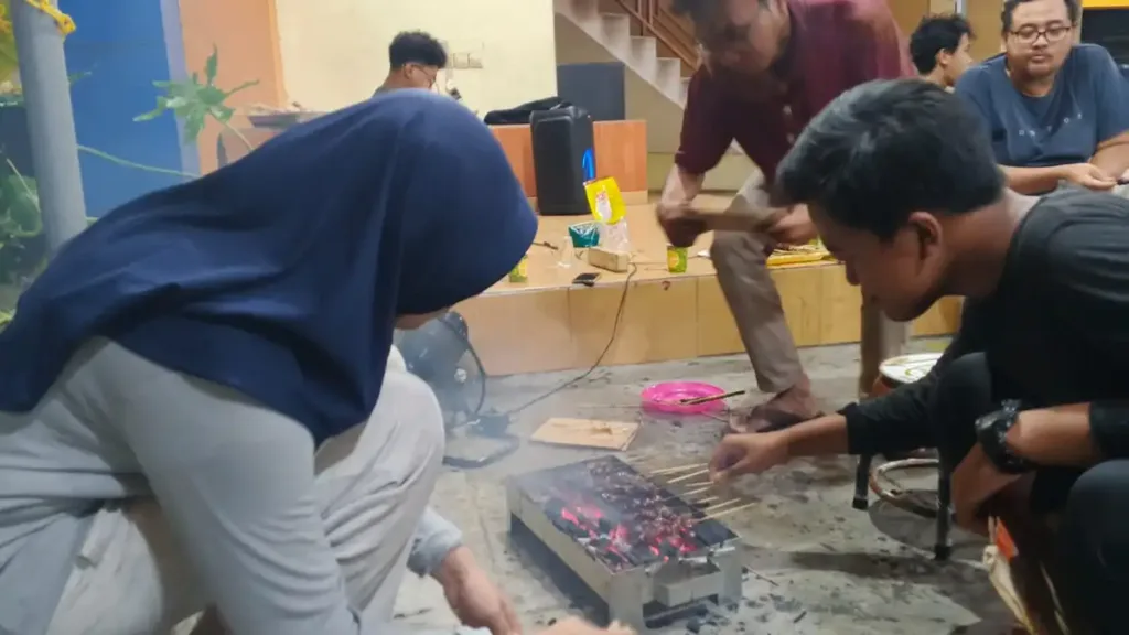Asap dari Basement Smamita, Hangat Kebersamaan Menyambut Iduladha 1447 H