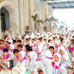 Belajar Lewat Praktik, Siswa TK Aisyiyah Ikuti Simulasi Manasik Haji di Sidoarjo