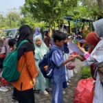 Belajar Nilai Berbagi, Siswa SD Muda Tusida Ikuti Kegiatan Kurban