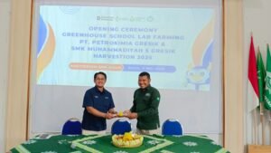 Pembukaan Greenhouse School Lab Farming di SMKM 5 Gresik Perkuat Kolaborasi Pendidikan dan Industri
