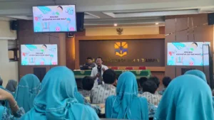 Dosen FKG Umsida Edukasi Siswa Smamita tentang Pola Sehat Merawat Kesehatan Gigi