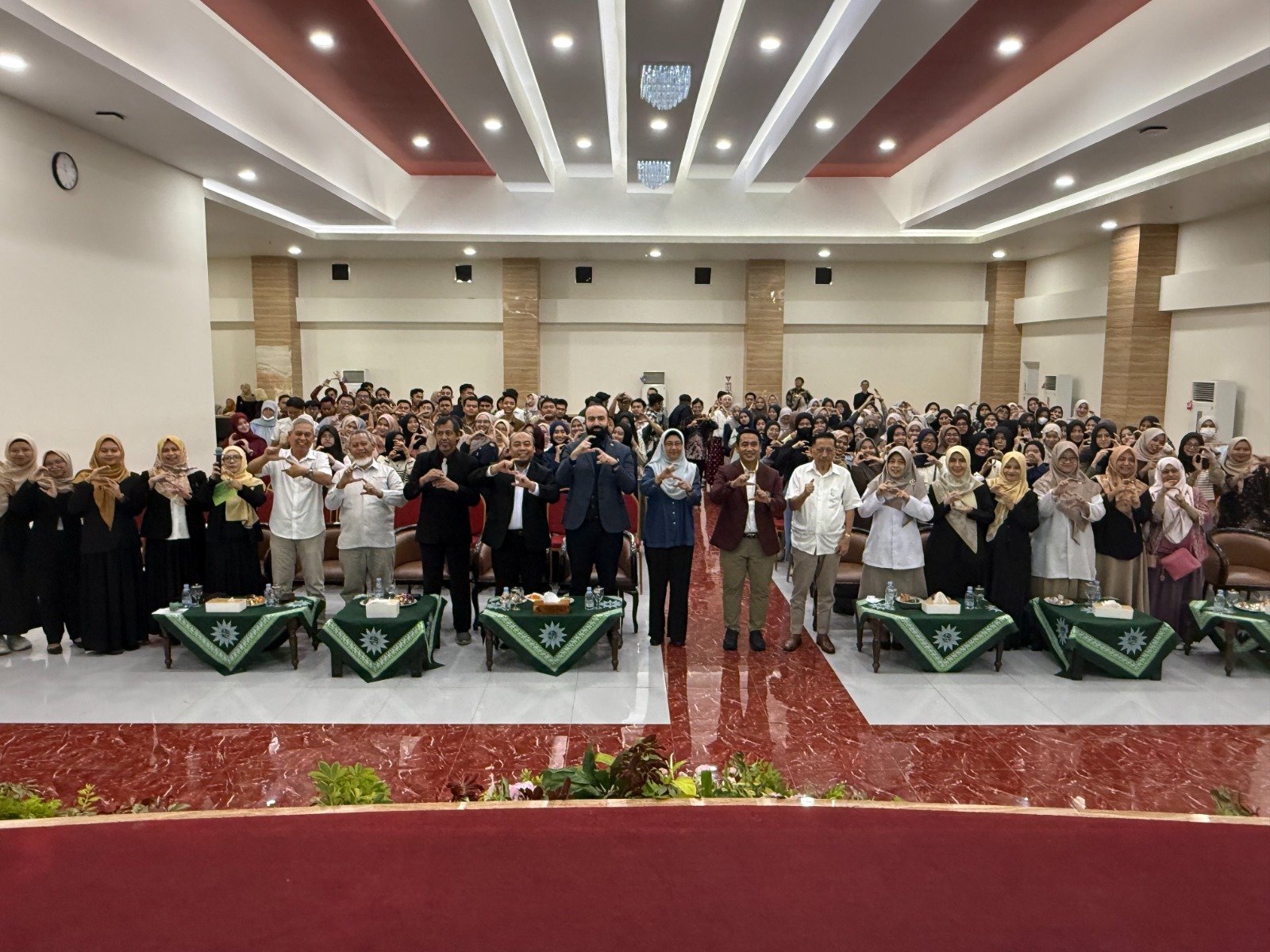 FK UMSURA Gelar 2nd HARMONICA dan Launching Global Collaboration Programs