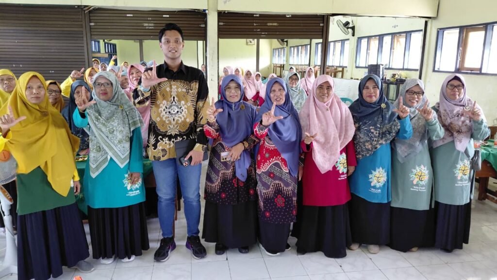 PCA Solokuro Peringati Milad ke-109 Aisyiyah dengan Senam Bahagia dan Penyuluhan Hukum