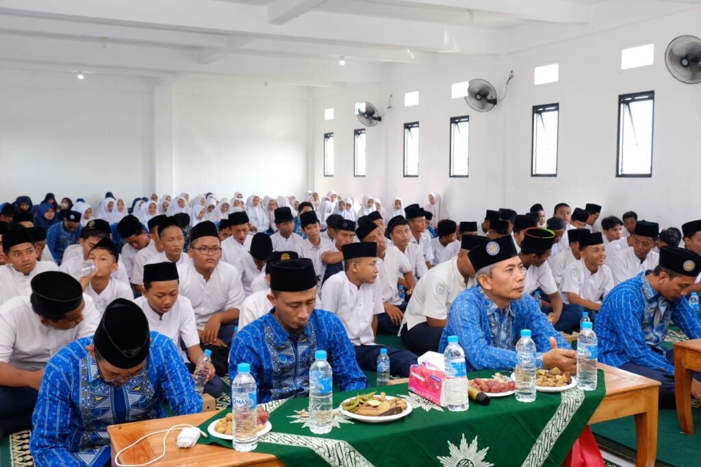 Mudir Al Mizan: Yudisium MTs Mulimas Bukan Sekadar Penanda Lulus, tapi Penguat Akhlak dan Jati Diri Santri