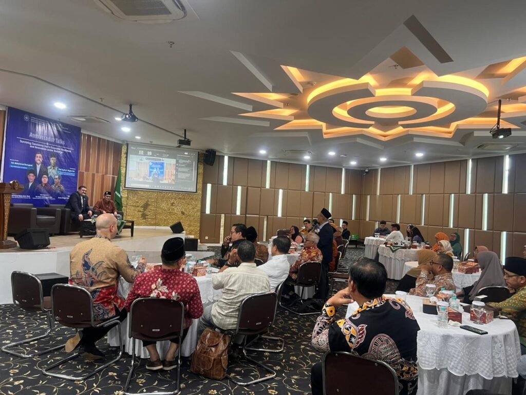 Kemandirian dan Dukungan Rakyat: Kunci Iran Hadapi Sanksi Ekonomi