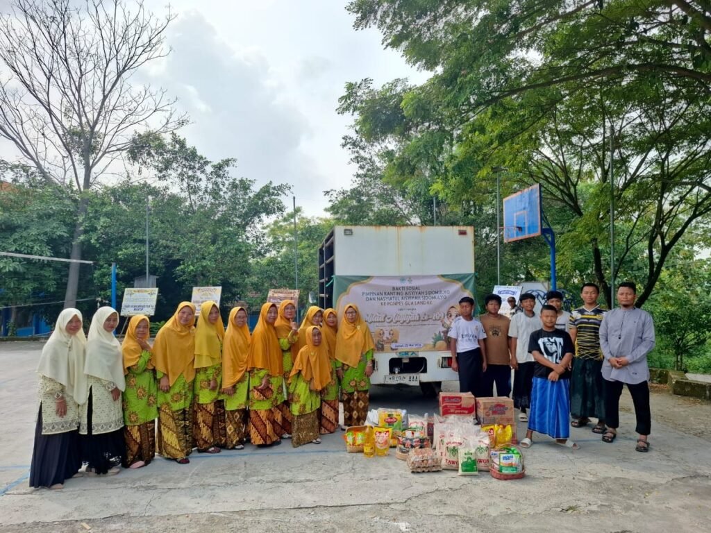 PRA dan PRNA Sidomulyo Gelar Bakti Sosial di Ponpes Gua Landak