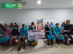 RSU Muhammadiyah Ponorogo Salurkan Infaq Donatur Pasien Operasi Katarak