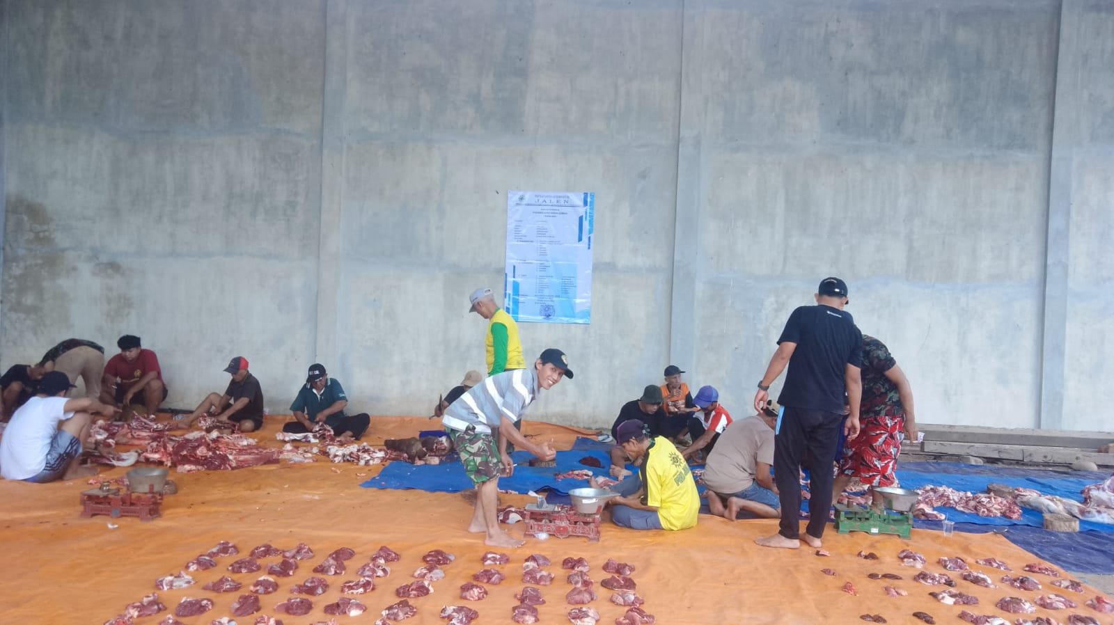 Istiqomah Berbagi dengan Tiga Ekor Sapi dan Sebelas Ekor Kambing Ala PRM Jalen