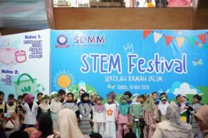 Mini Drama STEM “Misi Petualangan Lila Berry” Tampil Memukau di Gressmall