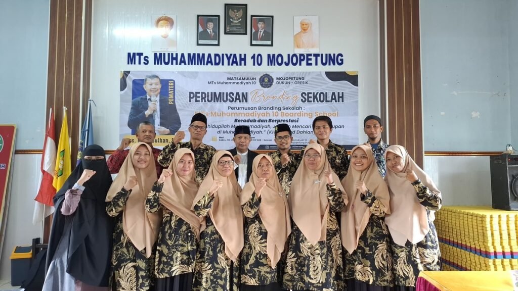 Peringati Hardiknas, MTs Muhammadiyah 10 Boarding School Pertegas Branding sebagai Madrasah Unggul