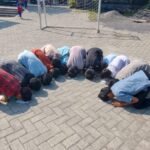 Rentetan Asesmen Telah Usai, Murid SD Almadany Sujud Syukur