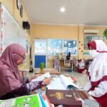 Siswa Kelas 6 SD Sakri Jalani Ujian Praktik ISMUBA Berstandar Tarjih