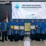 SD Muhammadiyah 1 Menganti Hadirkan Inovasi STEM di Simposium Guru