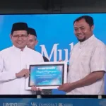 Kolaborasi Ortom dan AUM Berbuah Penghargaan untuk PCM Sawoo di Milad UMPO