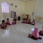 Siswa MIM 08 Pelangwot Laren, Unjuk Keberanian Khitobah Melalui Arabic Club
