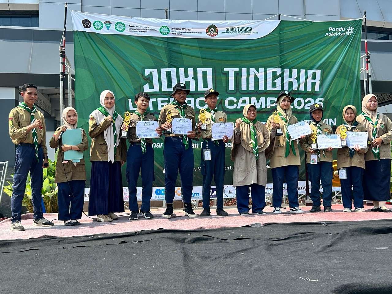 SMAMIO Torehkan Prestasi Gemilang di Joko Tingkir Literacy Camp Competition
