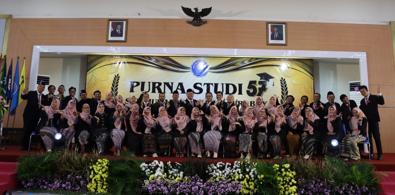 Luluskan 197 Siswa, SMK Muhammadiyah 1 Surabaya Tekankan Integritas dan Kesiapan Kerja