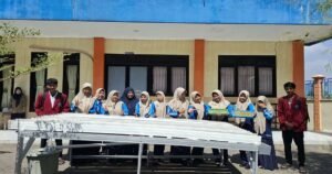 UMSIDA dan SMK Milan Bangun Instalasi Hidroponik untuk Edukasi dan Kewirausahaan Siswa