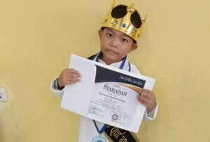 Haru! Dua Siswa Kelas 1 Jadi Wisudawan Termuda Tahfidz di SD Mumtaz