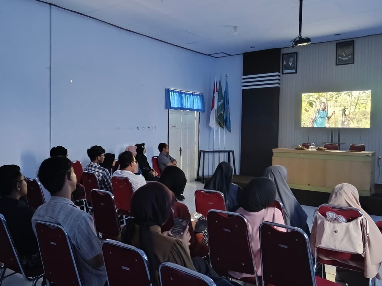 PK IMM Muhammad El-Fatih Gelar Nobar dan Diskusi,  Ketua Komisariat Ajak Mahasiswa Menjadi Penjaga Nurani Sosial