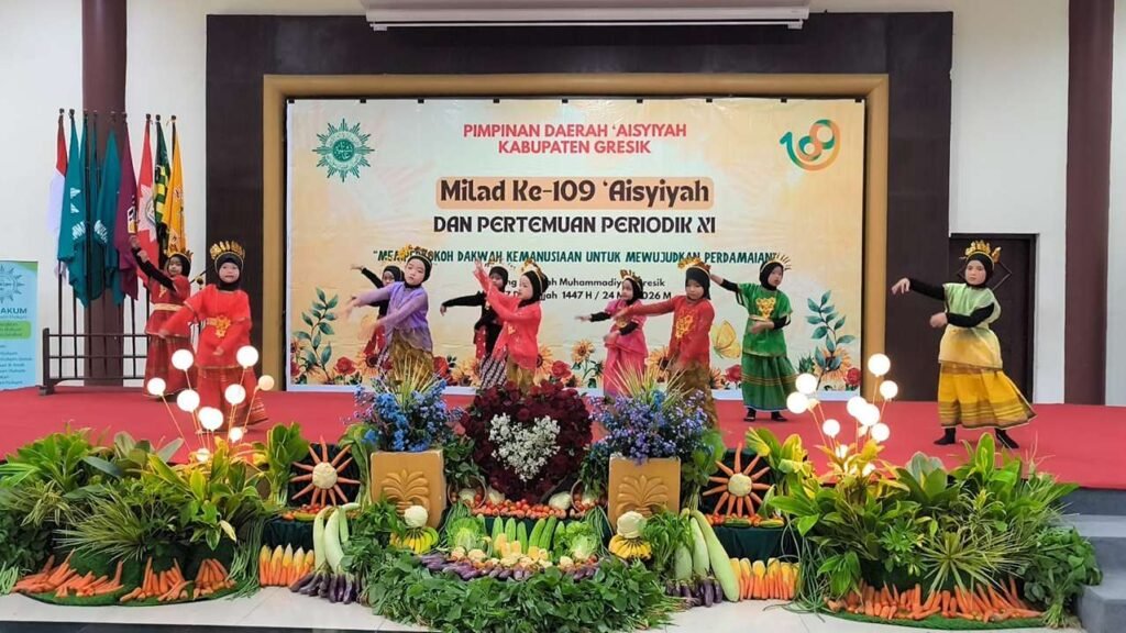 Nusantara dibalut Tarian Ragam Daerah oleh Bocah TK Aisyiyah 1 Gresik