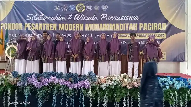 The Best Ten Kelas IX Madtsamutu Pondok Modern Paciran Pada Wisuda Purna 2026