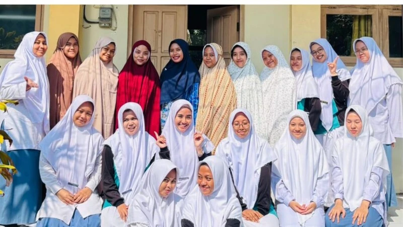 Sambut Iduladha, Siswa Mamsaka Praktik Membuat Perlengkapan Ibadah