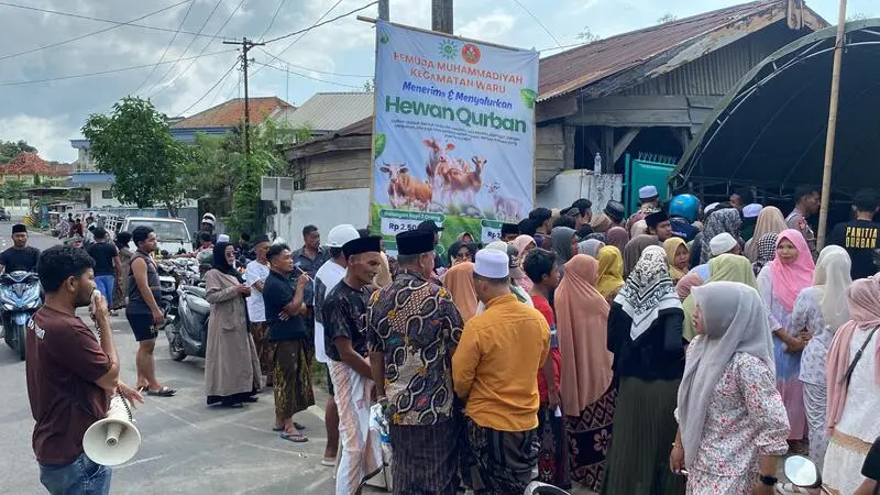 Pemuda Muhammadiyah Waru Salurkan Lebih dari 2000 Paket Daging Kurban