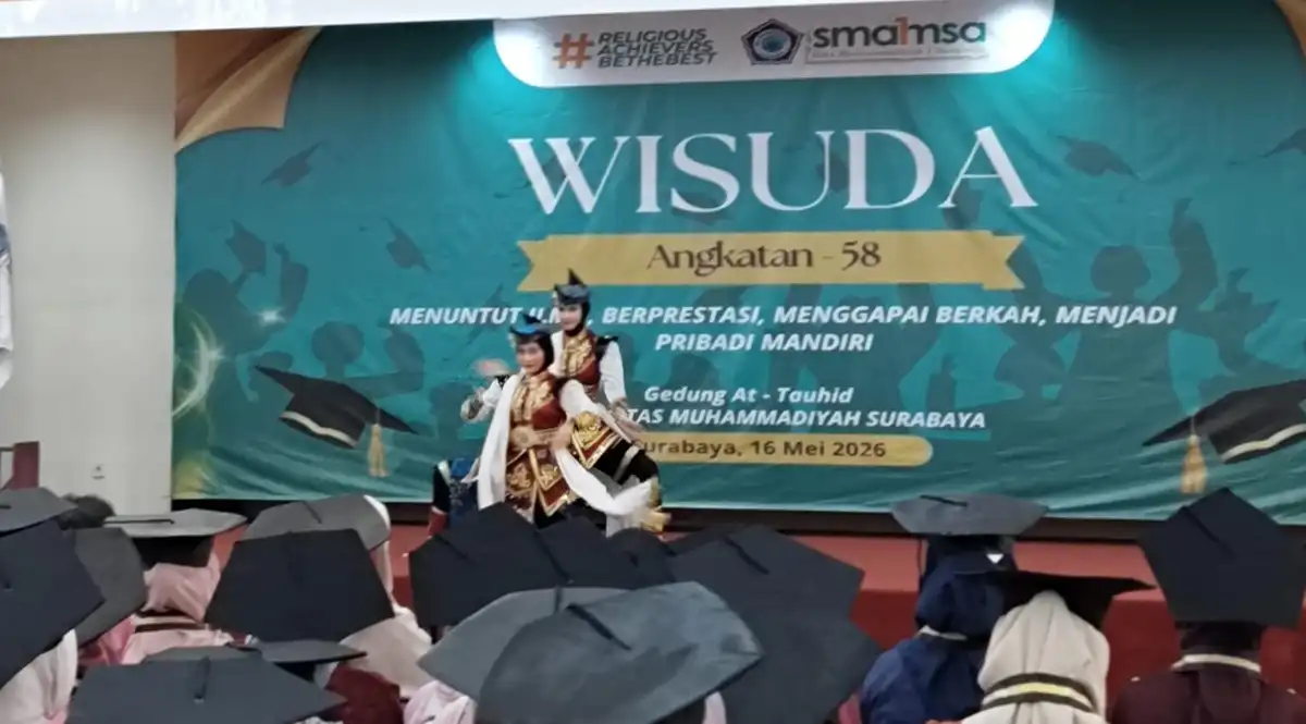 Wisuda ke-58 Smamsa: Lepas Lulusan dengan Unjuk Prestasi Ekskul