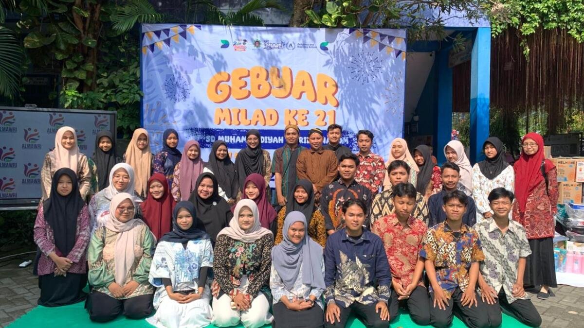 Almawri Resmi Dikukuhkan di Milad SD Muwri