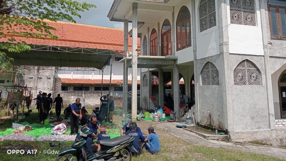 Darul Adzkar Potong 9 Hewan Kurban, 230 Bungkus Didistribusikan ke Masyarakat