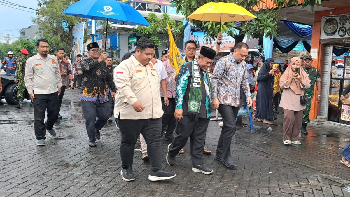 Diguyur Hujan, Silaturrahim dan Peresmian MBC oleh Menteri Dikdasmen RI Sukses Digelar