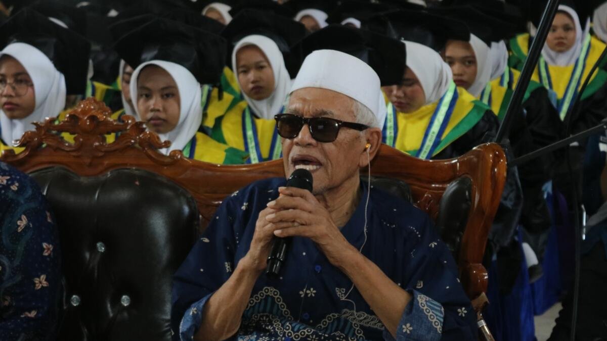 Doa Sang Kiyai di Ufuk Perpisahan Karangasem